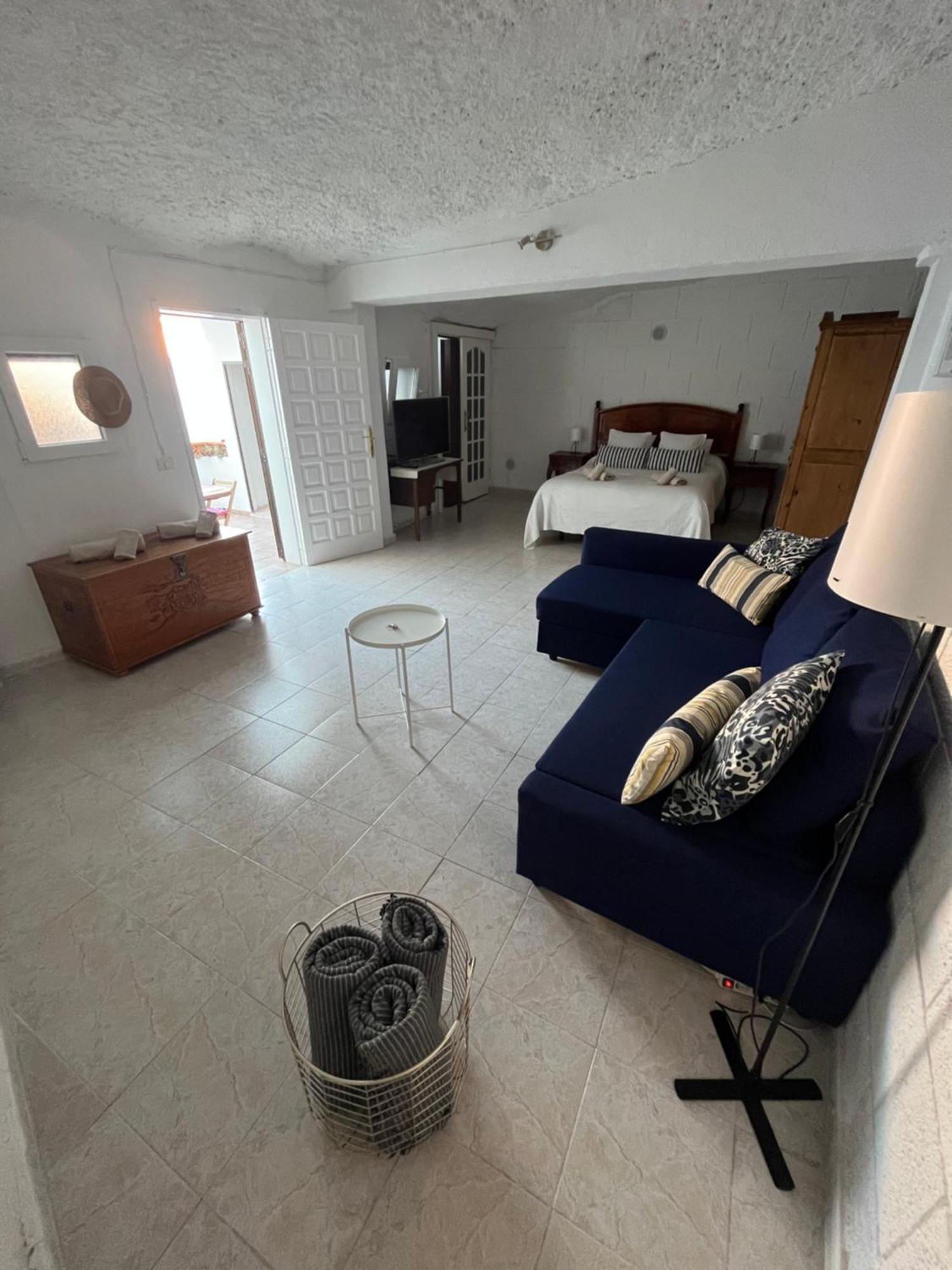 Whispering Tides Villa كانديلاريا المظهر الخارجي الصورة