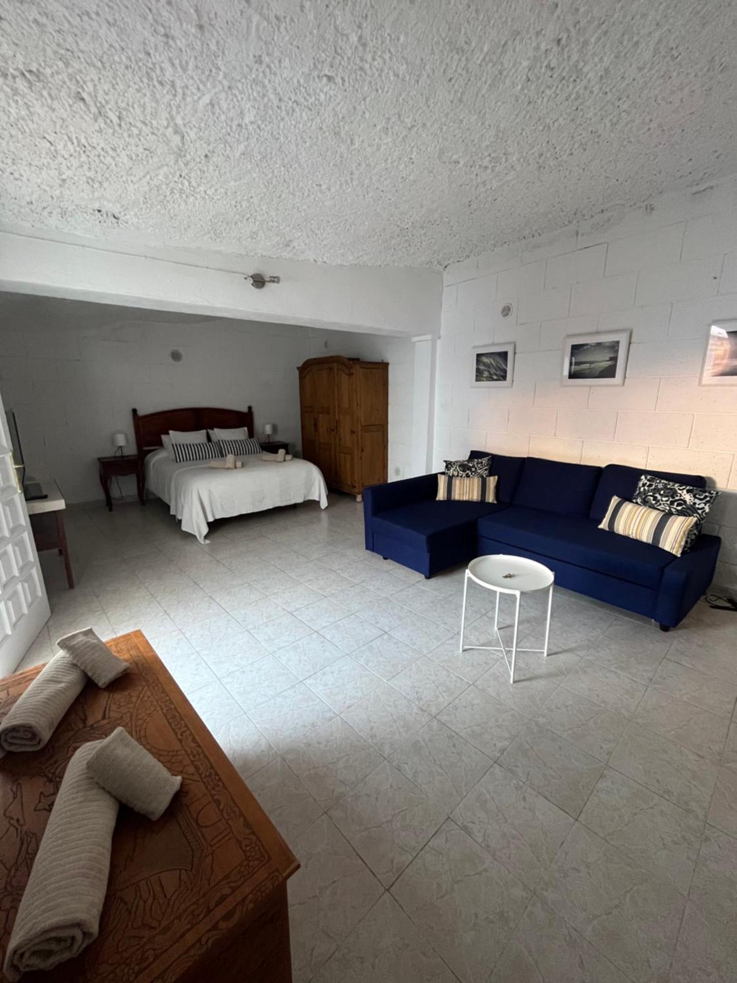 Whispering Tides Villa كانديلاريا المظهر الخارجي الصورة